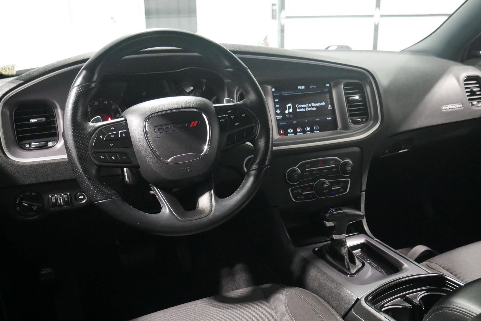 Used 2022 Dodge Charger SXT w/ Blacktop Package image 13