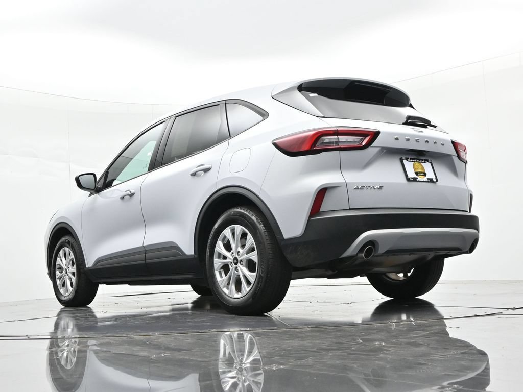 Certified 2025 Ford Escape Active FWD image 19