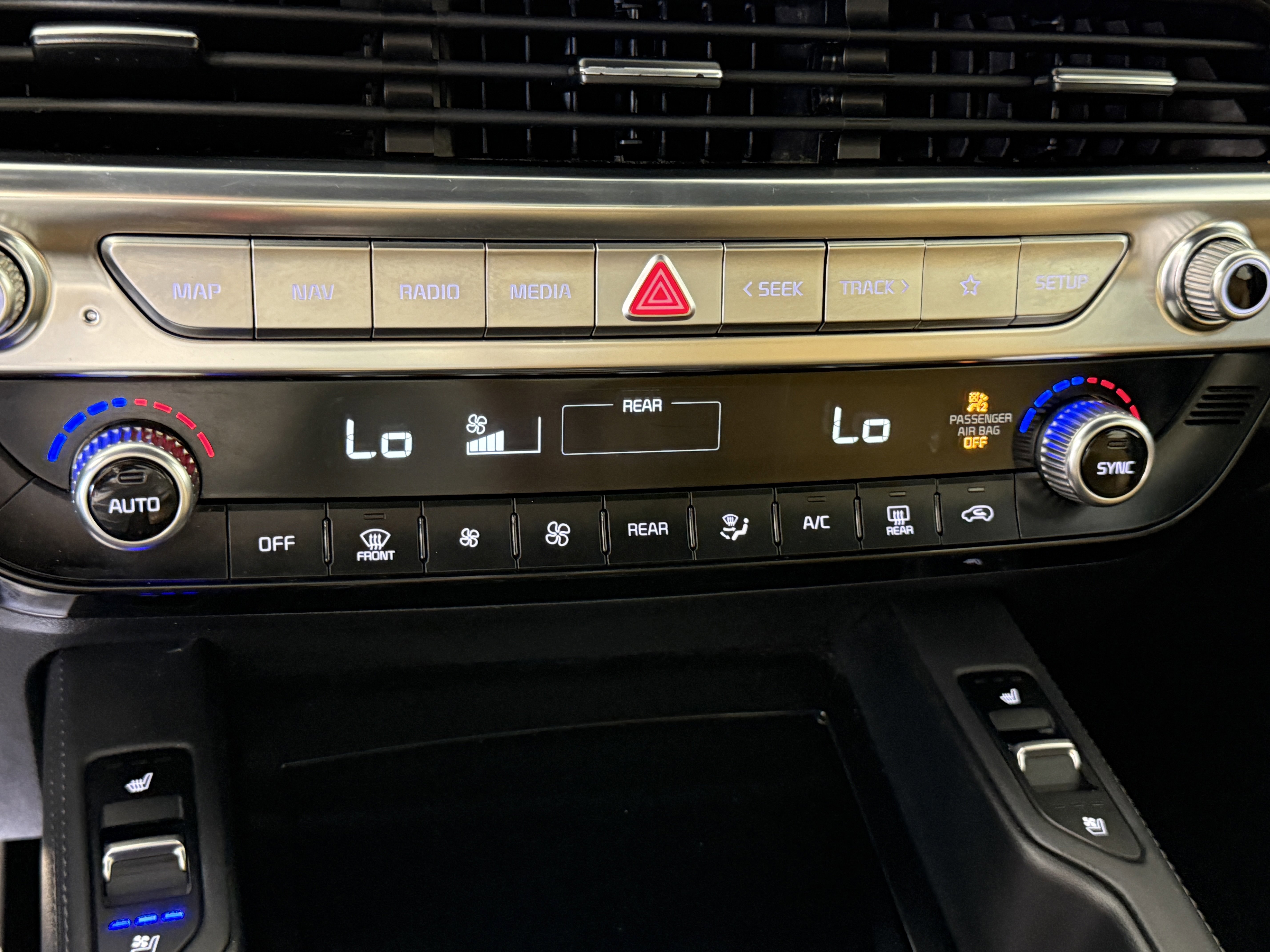 Used 2020 Kia Telluride SX w/ Towing Package image 23