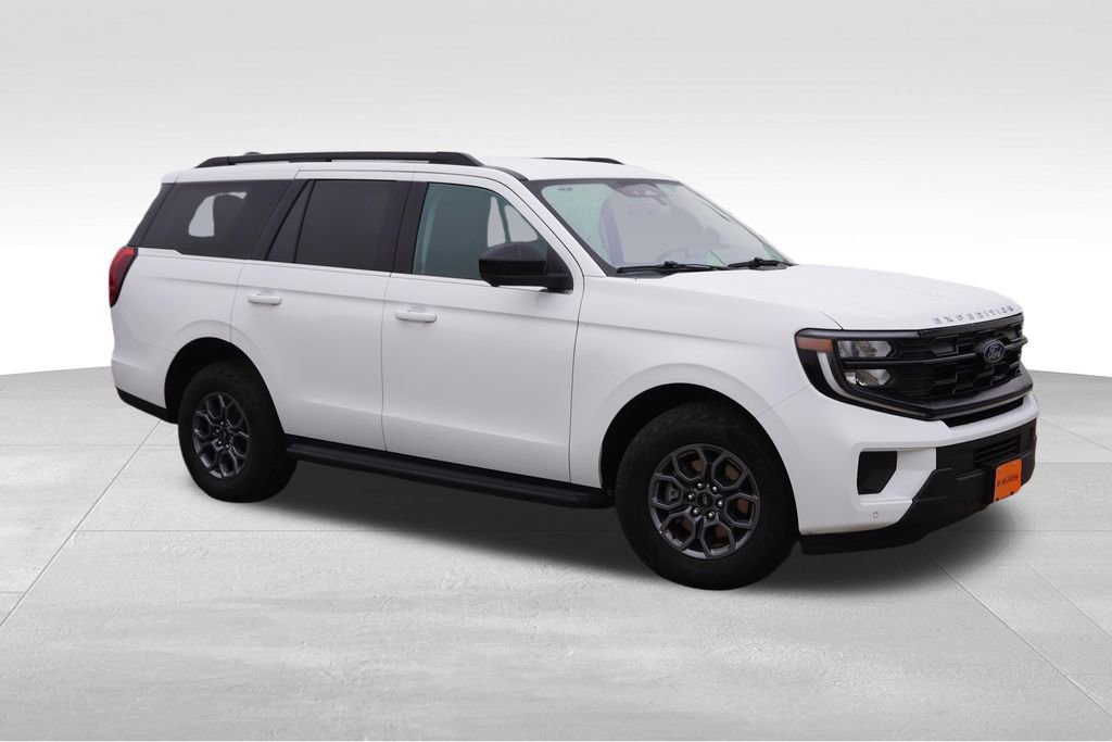 Certified 2025 Ford Expedition Active AWD/4WD image 2