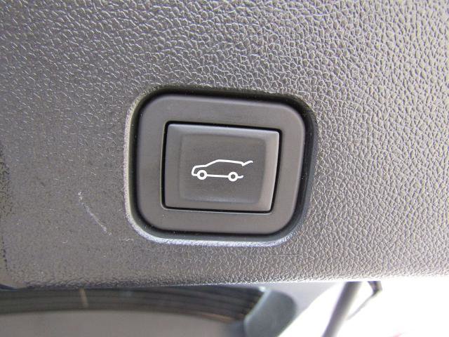 Used 2025 Buick Enclave Sport Touring AWD/4WD image 37