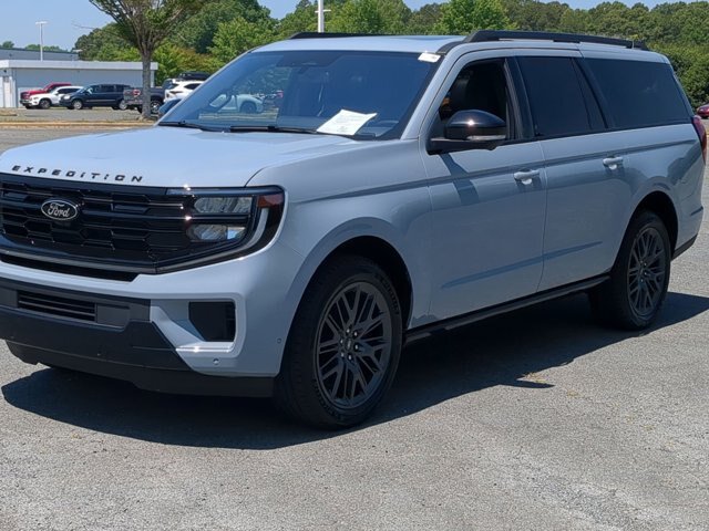 Certified 2025 Ford Expedition Max Platinum w/ Stealth Performance Package AWD/4WD image 8