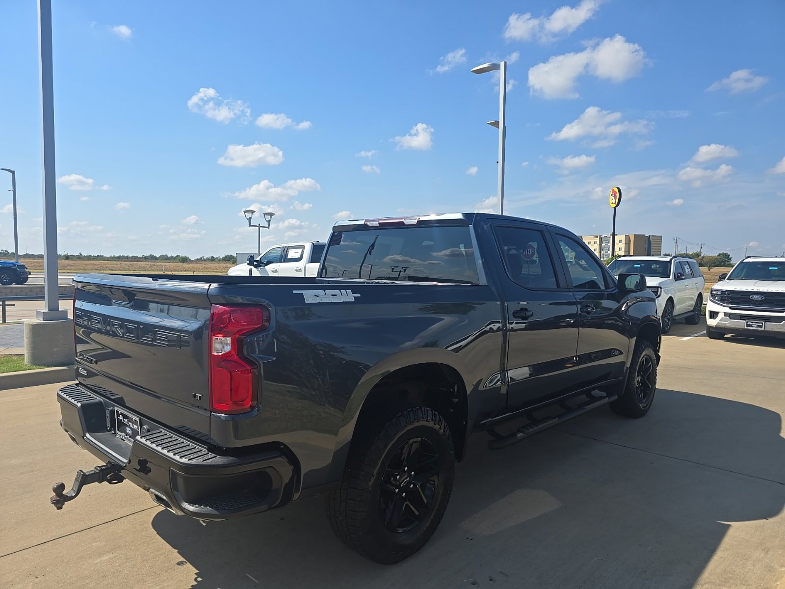 Used 2022 Chevrolet Silverado 1500 LT Trail Boss AWD/4WD image 5