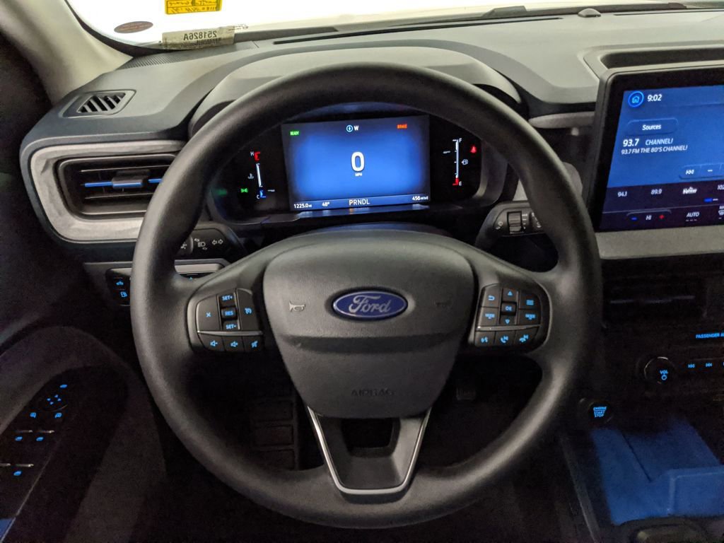 Certified 2025 Ford Maverick XLT image 16