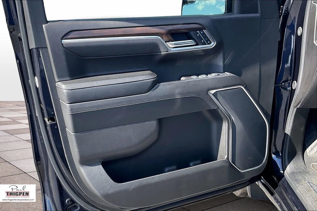 Used 2025 GMC Sierra 1500 SLT image 23