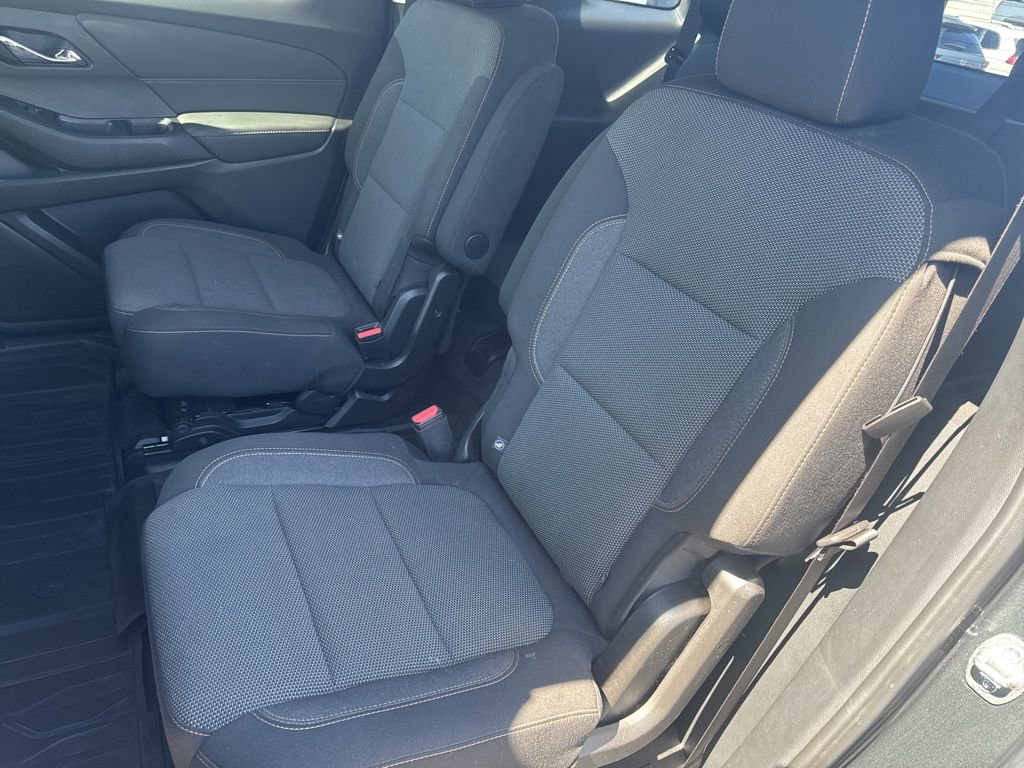 Used 2020 Chevrolet Traverse LT image 29
