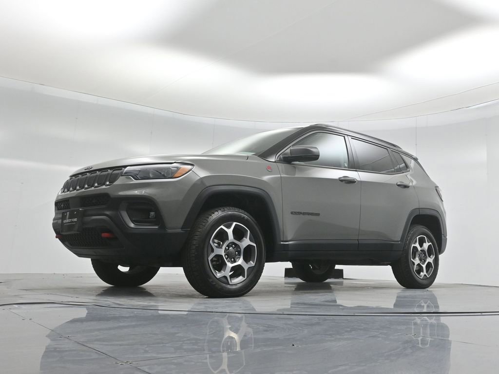 Used 2022 Jeep Compass Trailhawk w/ Trailhawk Elite Group image 44