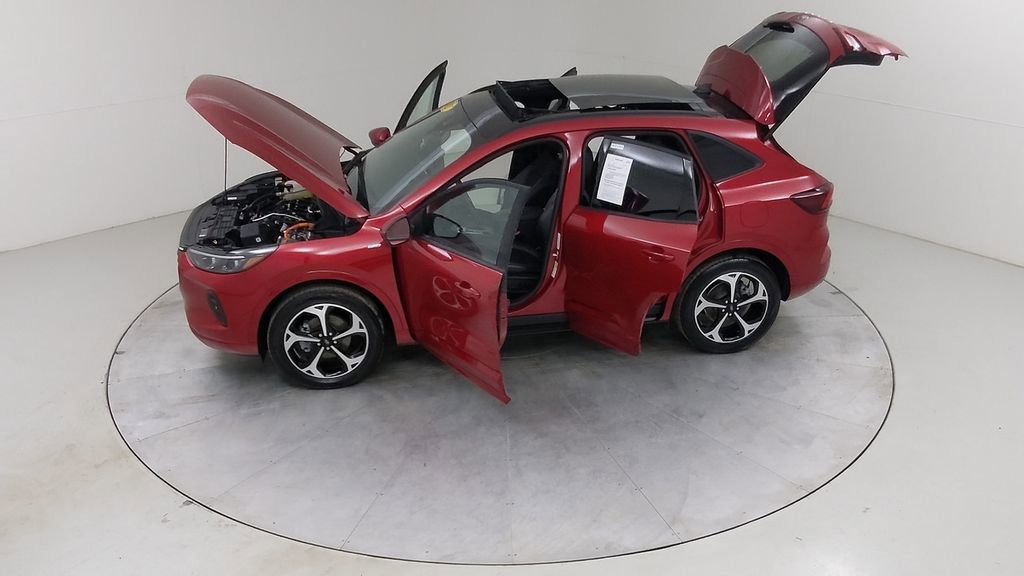 Certified 2025 Ford Escape ST-Line Elite image 54