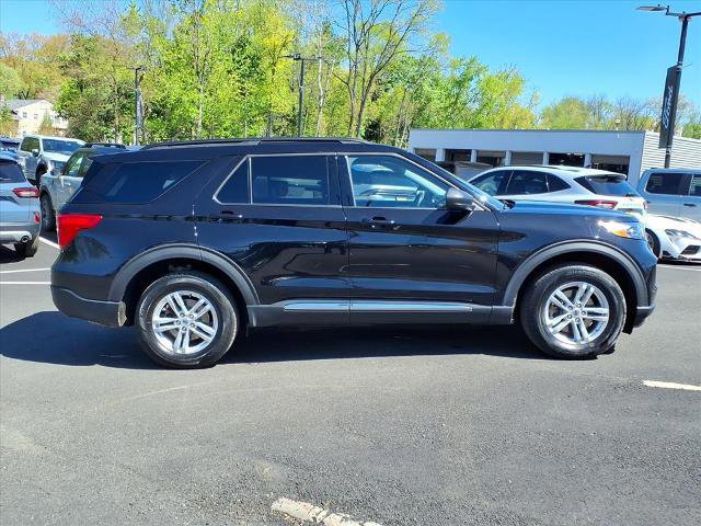 Certified 2023 Ford Explorer XLT w/ Equipment Group 202A AWD/4WD image 6