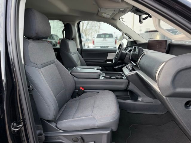 Certified 2025 Ford Expedition Active image 16