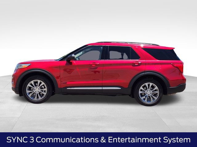 Certified 2023 Ford Explorer XLT w/ Equipment Group 202A AWD/4WD image 7