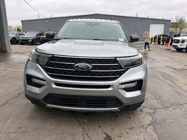 Certified 2022 Ford Explorer XLT w/ Equipment Group 202A image 8