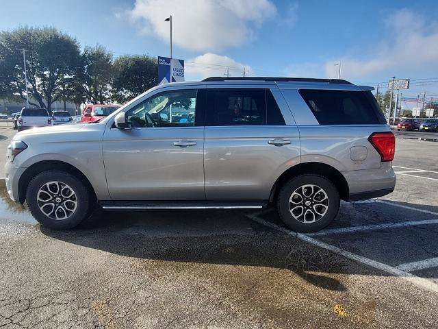 Certified 2023 Ford Expedition XLT image 4