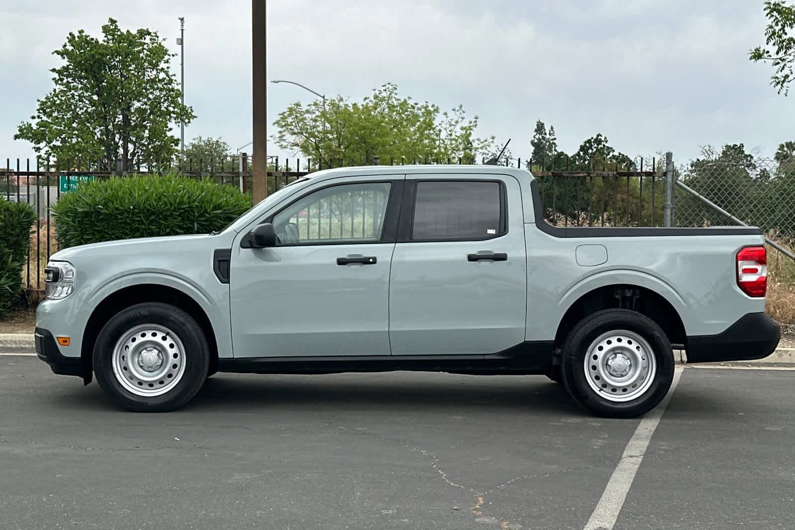 Certified 2023 Ford Maverick XL image 2