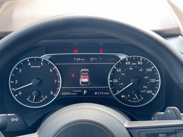 Used 2023 Nissan Rogue S FWD image 16
