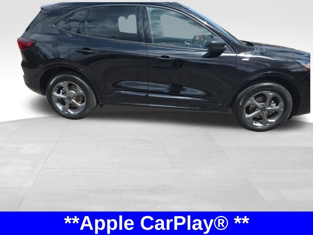 Certified 2024 Ford Escape ST-Line w/ Tech Pack #1 AWD/4WD image 4