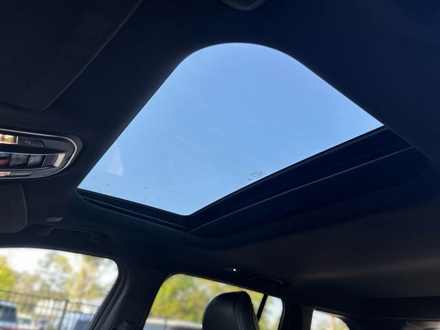 Used 2022 Jeep Grand Cherokee Altitude image 22