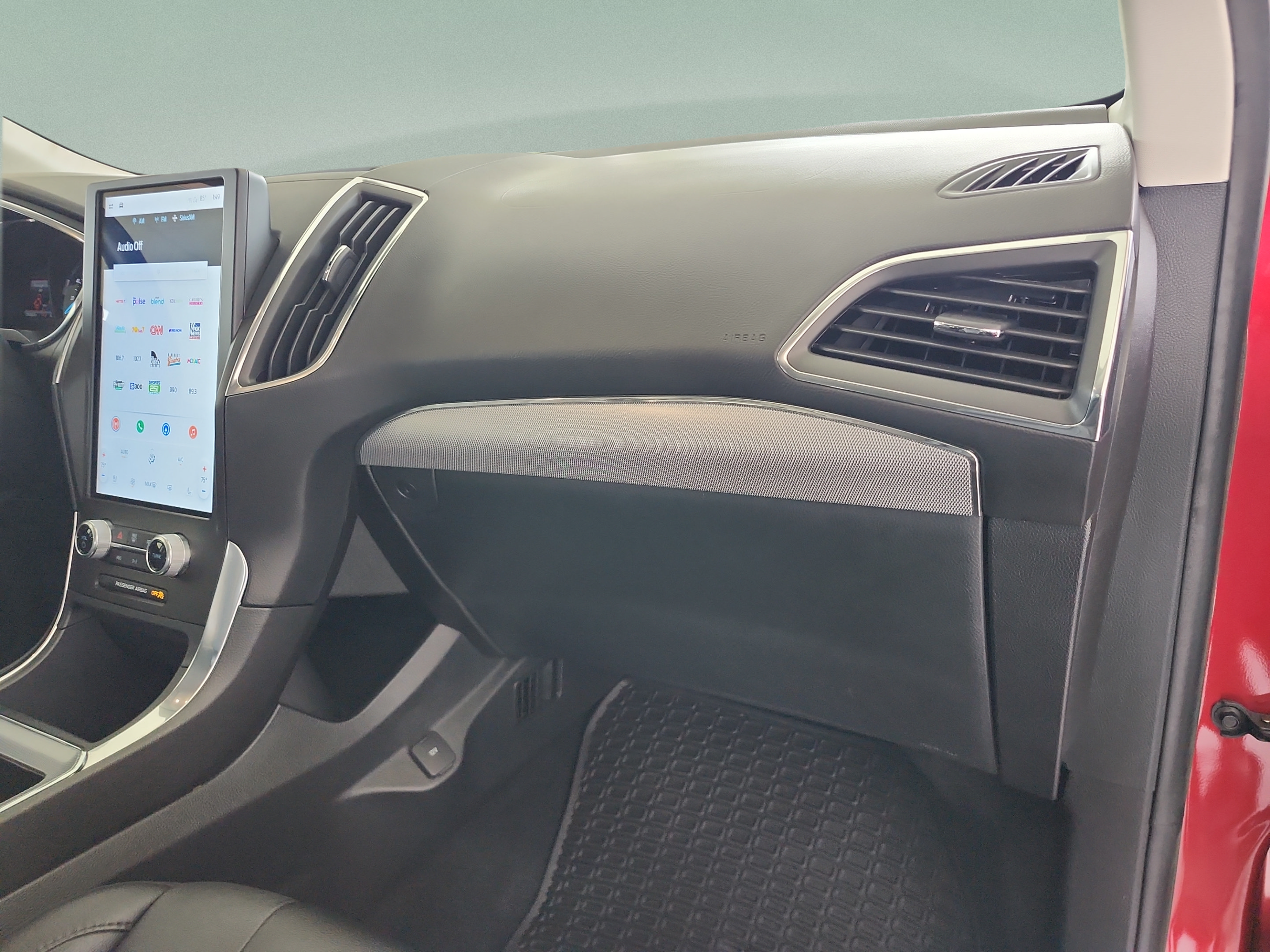 Certified 2021 Ford Edge Titanium FWD image 21