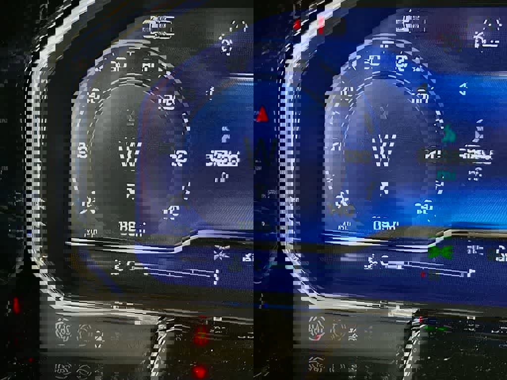 Used 2025 Chevrolet Silverado 1500 LT image 20