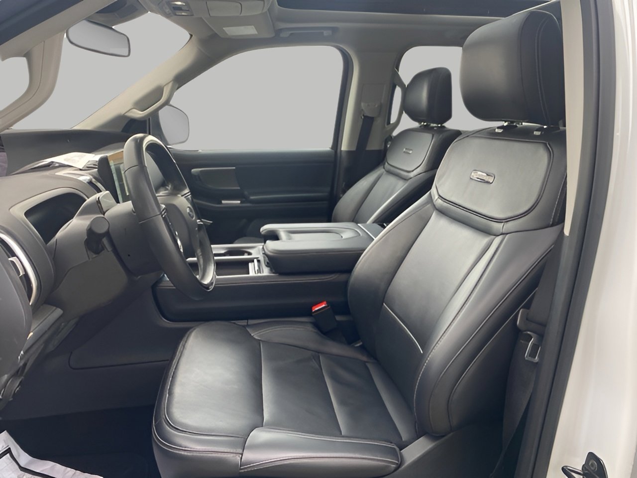 Certified 2025 Ford Expedition Max Platinum image 9