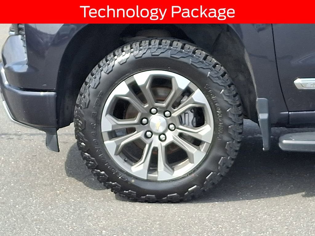 Used 2023 Chevrolet Silverado 1500 High Country w/ Technology Package image 8