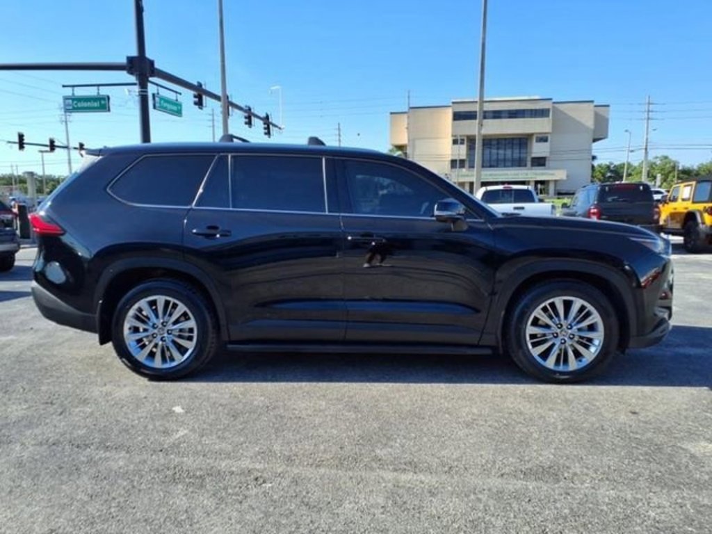 Used 2024 Toyota Grand Highlander Platinum image 16