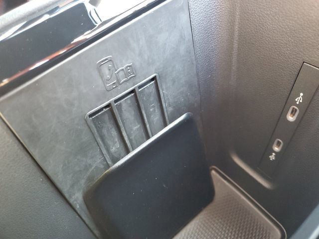 Used 2025 Volkswagen Tiguan SEL R-Line image 30