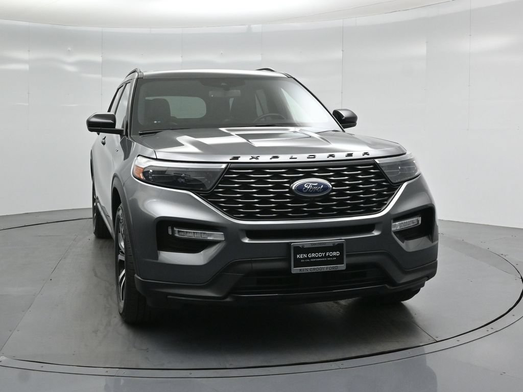 Certified 2022 Ford Explorer ST-Line w/ Class IV Trailer Tow Package AWD/4WD image 26