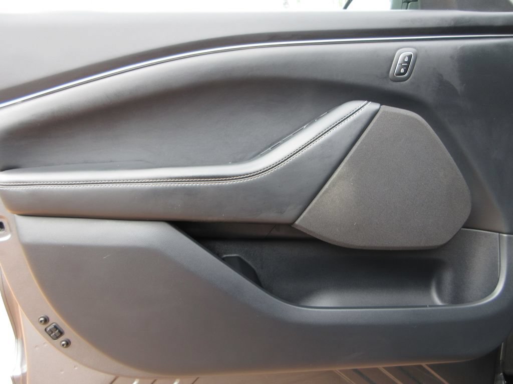 Certified 2023 Ford Mustang Mach-E Select RWD image 9