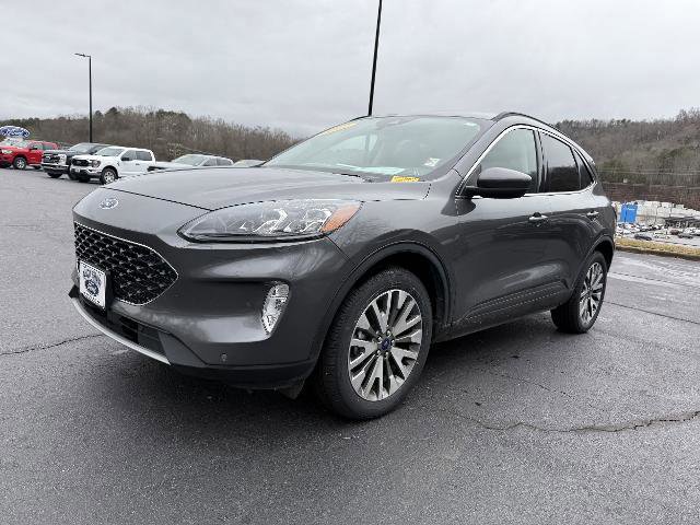 Certified 2022 Ford Escape Titanium image 2