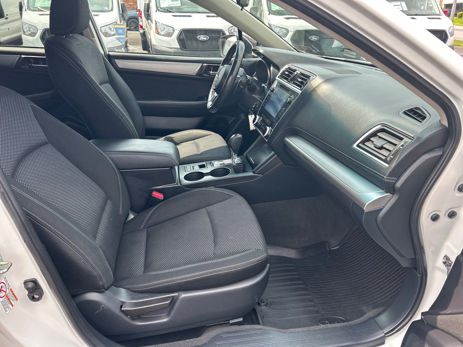 Used 2018 Subaru Outback 2.5i Premium AWD/4WD image 17