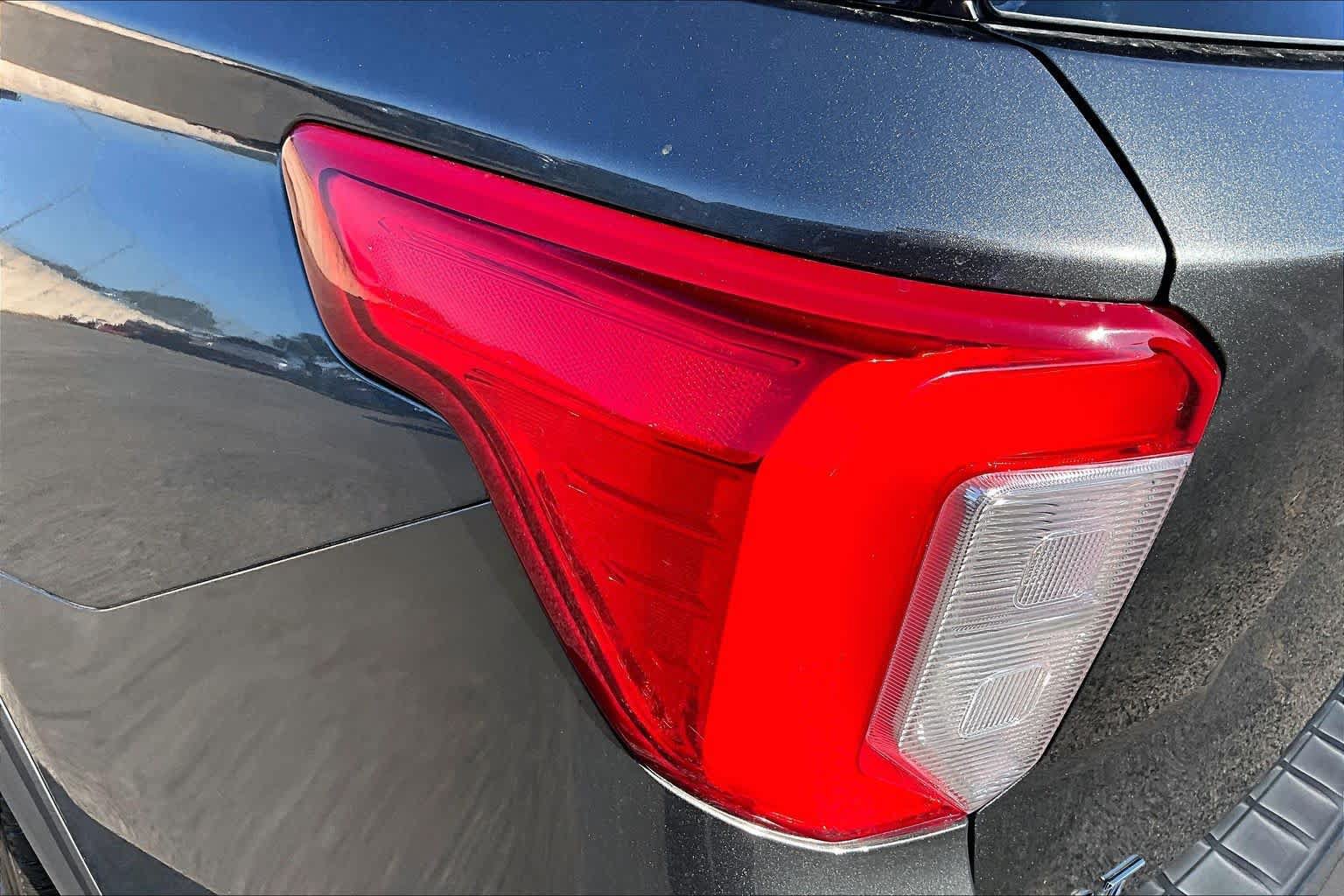 Certified 2020 Ford Explorer XLT w/ Equipment Group 202A RWD image 28
