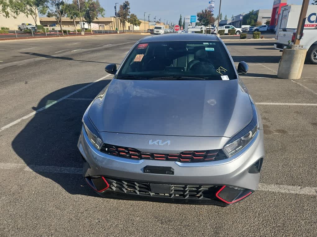 Used 2024 Kia Forte GT-Line w/ GT-Line Premium Package FWD image 2