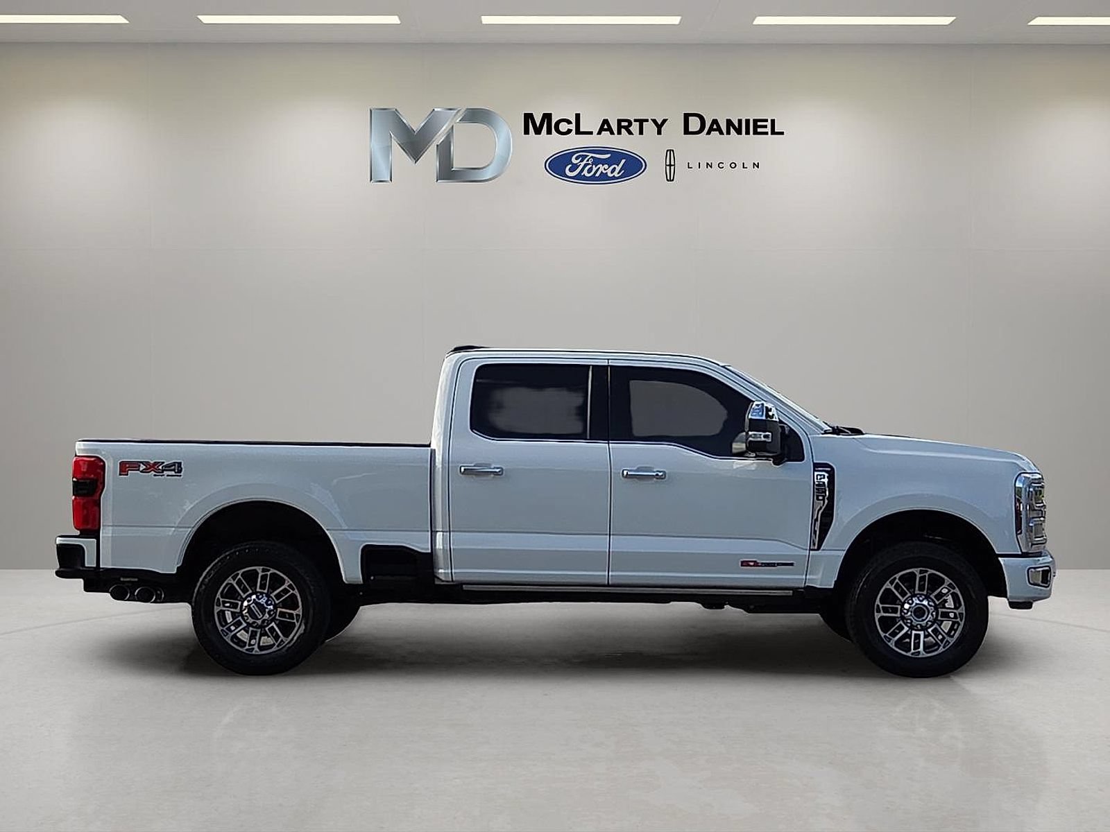 Certified 2024 Ford F250 Limited w/ FX4 Off-Road Package AWD/4WD image 6