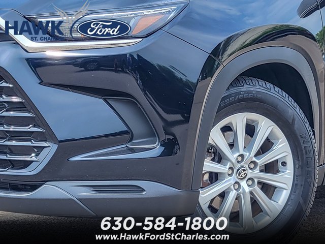 Used 2024 Toyota Grand Highlander AWD image 3
