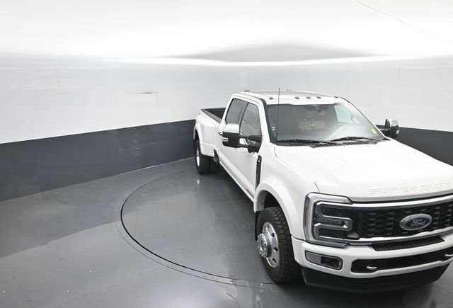 Certified 2024 Ford F450 Platinum w/ FX4 Off-Road Package AWD/4WD image 20