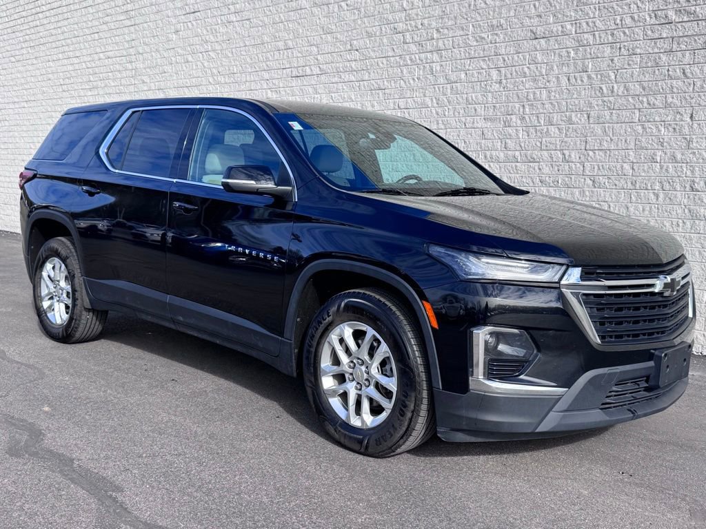 Used 2023 Chevrolet Traverse LS w/ Safety Package AWD/4WD image 6