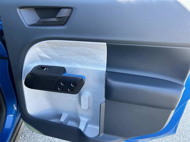 Certified 2025 Ford Maverick XLT w/ XLT Luxury Package image 22