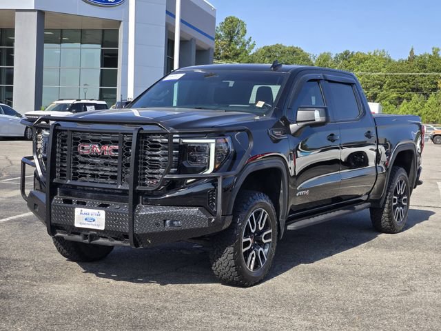 Used 2023 GMC Sierra 1500 AT4 w/ AT4 Premium Package AWD/4WD image 3