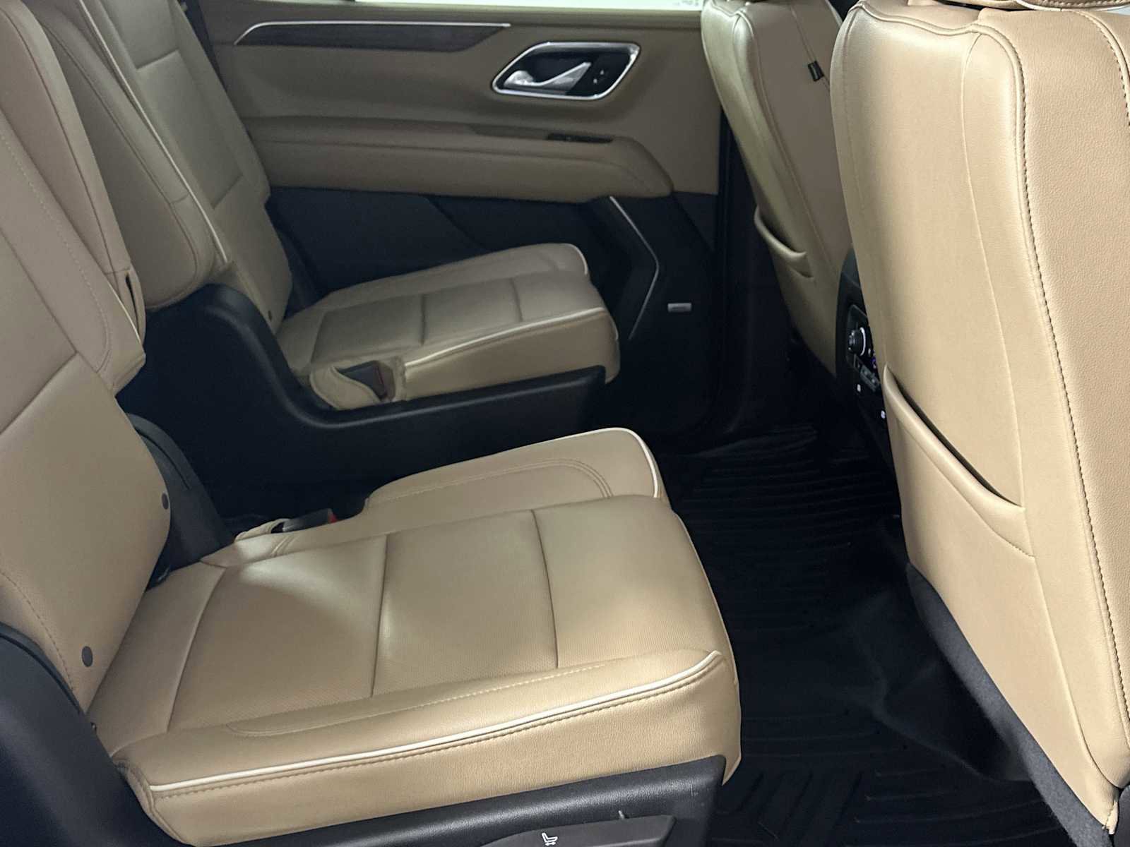 Used 2023 Chevrolet Tahoe Premier image 18