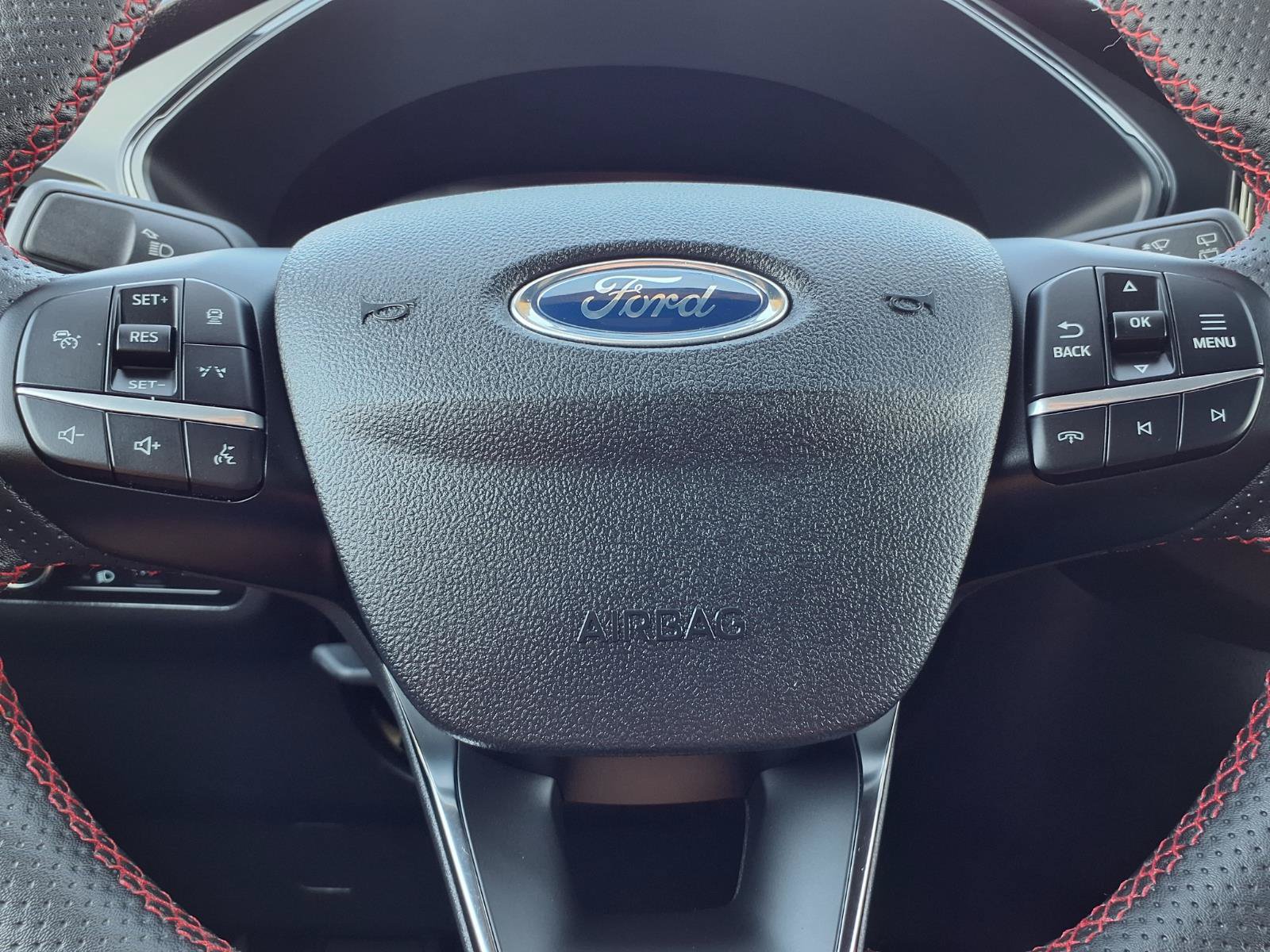 Certified 2023 Ford Escape ST-Line w/ Tech Pack #1 FWD image 15