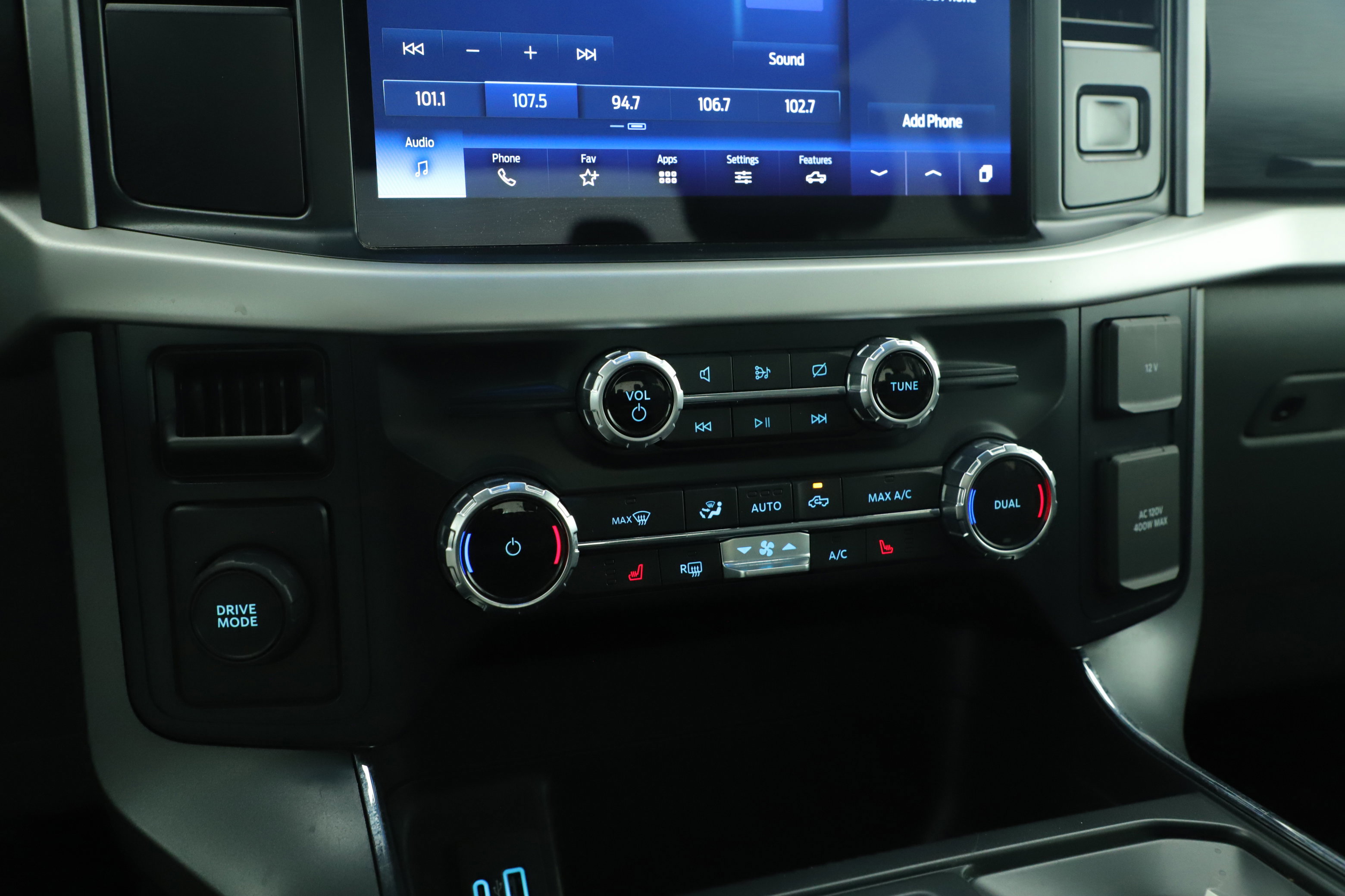 Certified 2022 Ford F150 XLT w/ Equipment Group 302A High image 19