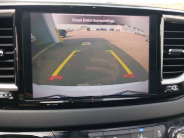 Used 2024 Chrysler Pacifica Touring-L FWD image 24