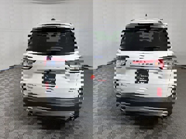 Certified 2022 Ford Escape Titanium image 3