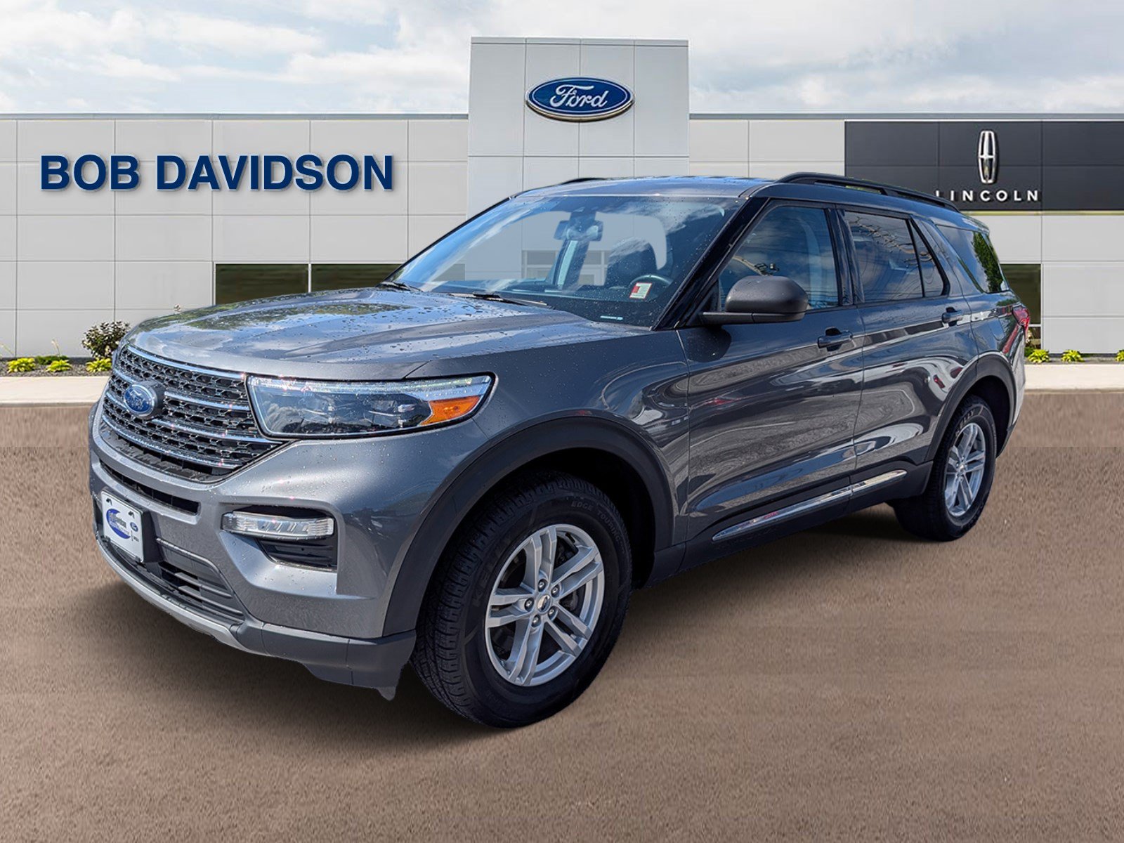 Certified 2023 Ford Explorer XLT w/ Equipment Group 202A
