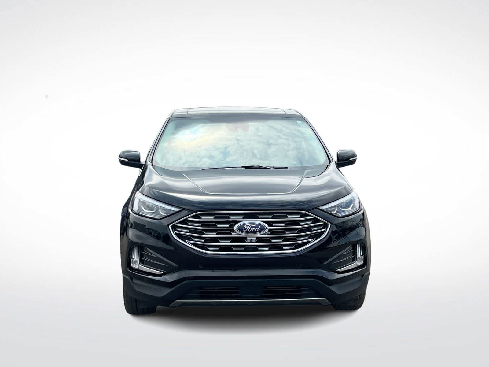 Certified 2024 Ford Edge Titanium w/ Equipment Group 301A AWD/4WD image 3