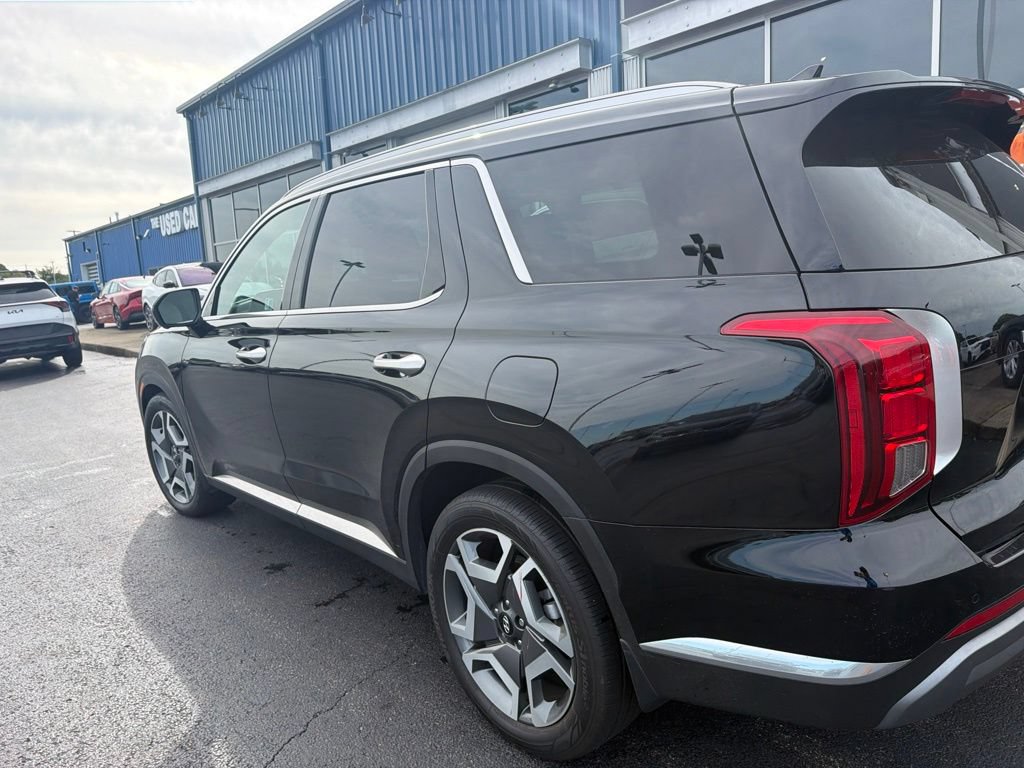 Used 2024 Hyundai Palisade Limited AWD/4WD image 10