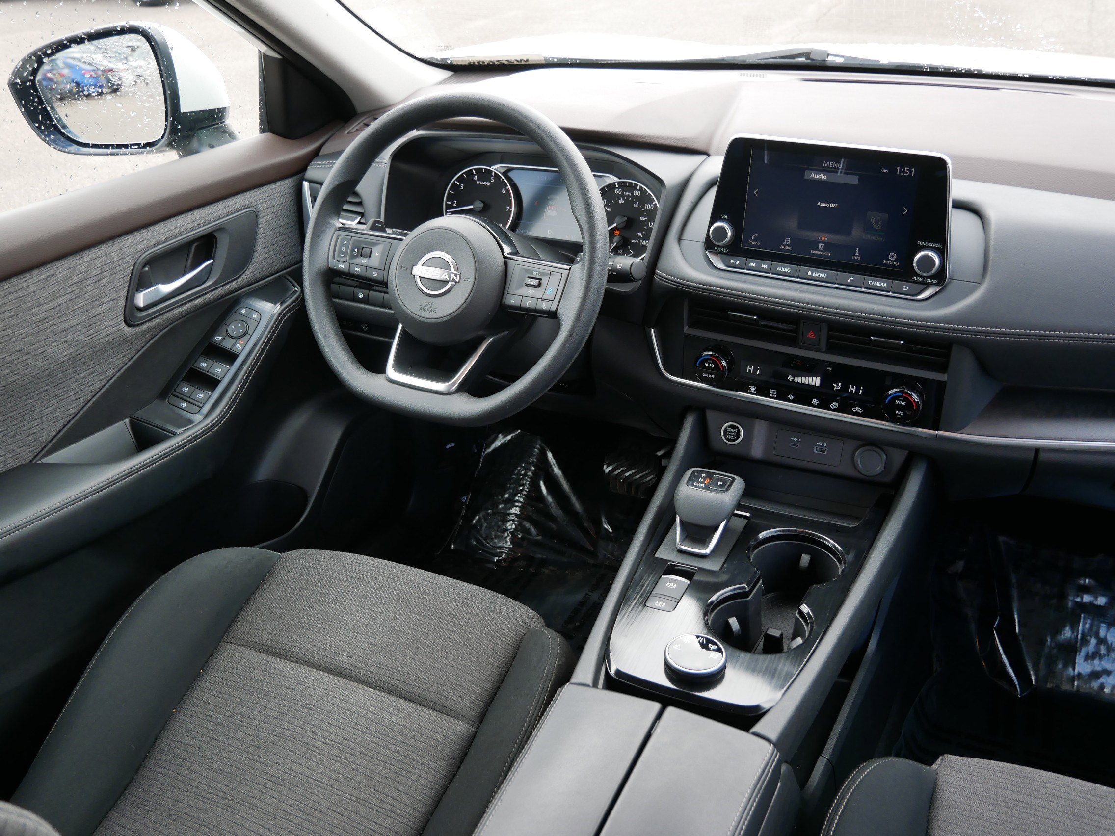 Used 2023 Nissan Rogue SV AWD/4WD image 9