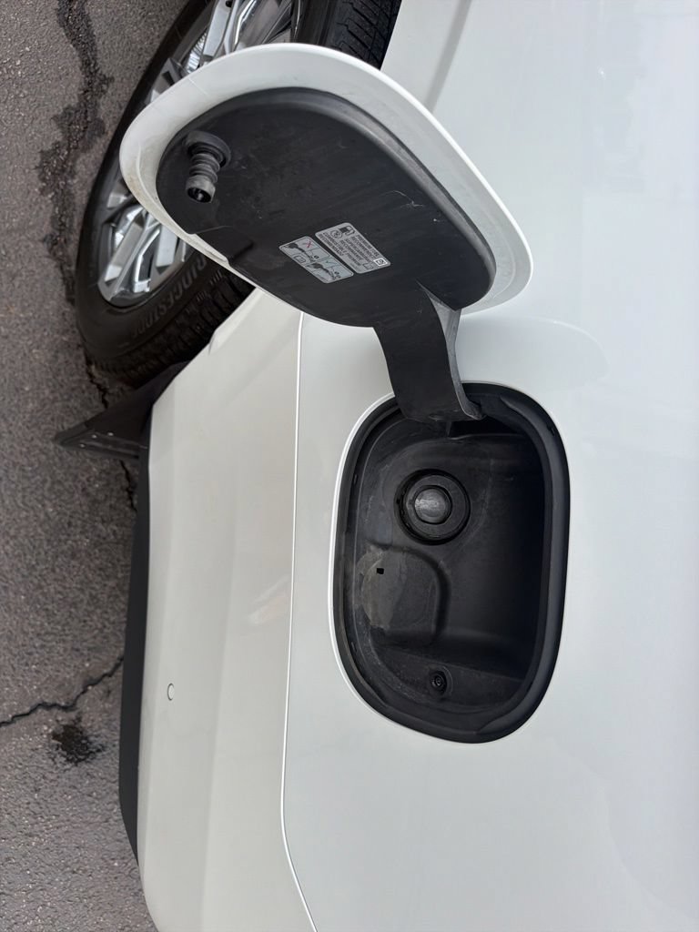 Used 2024 GMC Yukon Denali Ultimate AWD/4WD image 48