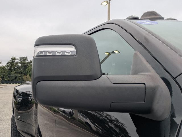 Used 2025 RAM 3500 Laramie AWD/4WD image 12